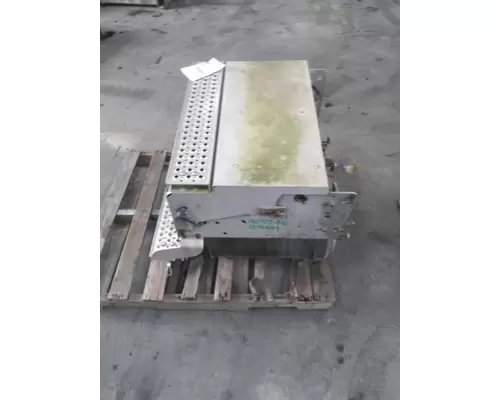 INTERNATIONAL PROSTAR 122 BATTERY BOX