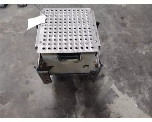 INTERNATIONAL PROSTAR 122 BATTERY BOX