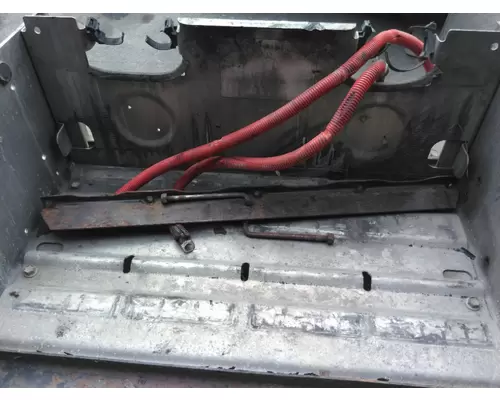 INTERNATIONAL PROSTAR 122 BATTERY BOX