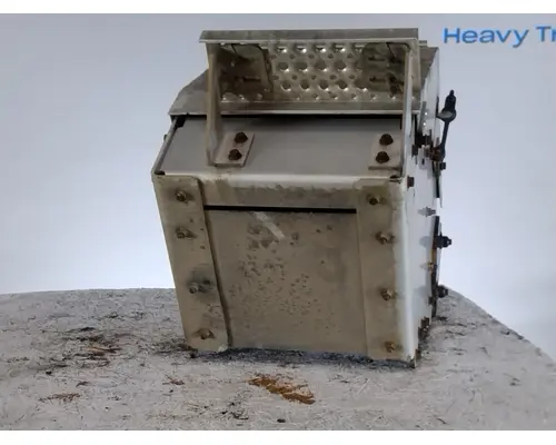 INTERNATIONAL PROSTAR 122 BATTERY BOX