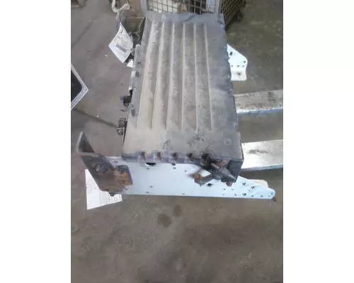 INTERNATIONAL PROSTAR 122 BATTERY BOX