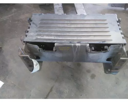 INTERNATIONAL PROSTAR 122 BATTERY BOX
