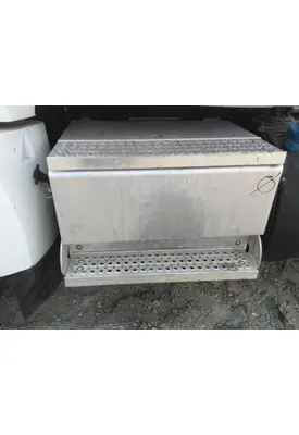 INTERNATIONAL PROSTAR 122 BATTERY BOX