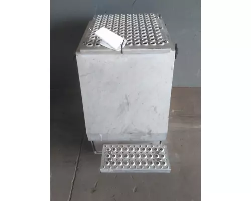 INTERNATIONAL PROSTAR 122 BATTERY BOX