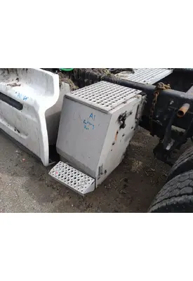 INTERNATIONAL PROSTAR 122 BATTERY BOX