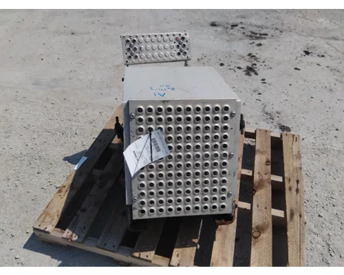 INTERNATIONAL PROSTAR 122 BATTERY BOX