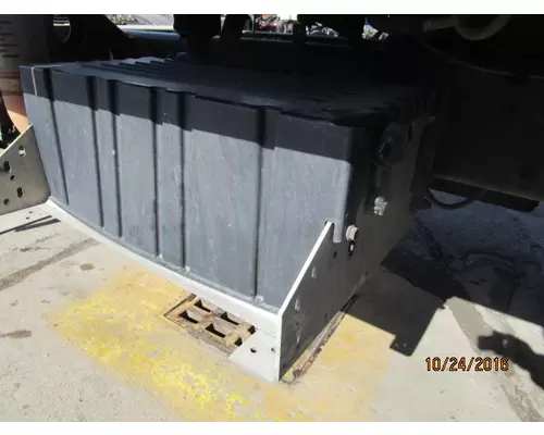 INTERNATIONAL PROSTAR 122 BATTERY BOX