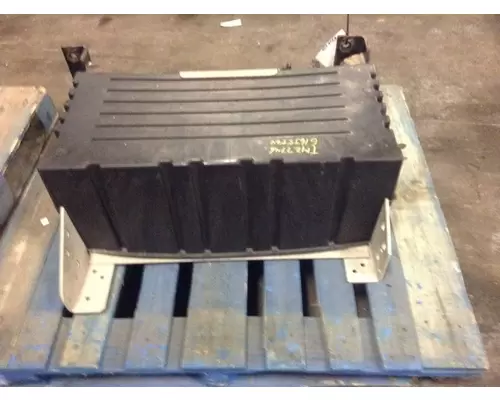 INTERNATIONAL PROSTAR 122 BATTERY BOX