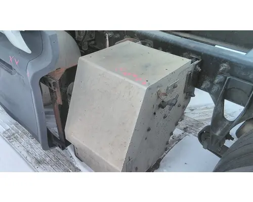 INTERNATIONAL PROSTAR 122 BATTERY BOX