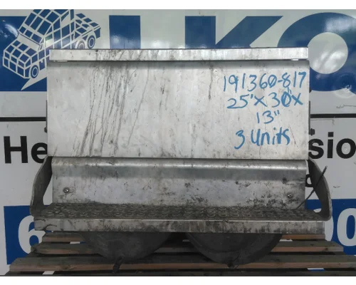 INTERNATIONAL PROSTAR 122 BATTERY BOX