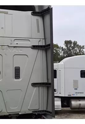 INTERNATIONAL PROSTAR 122 CAB EXTENSION