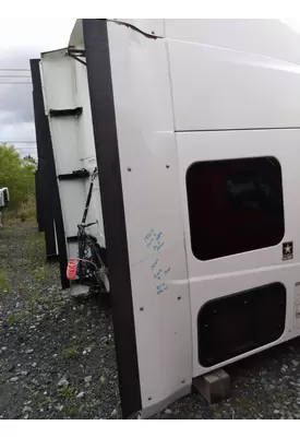 INTERNATIONAL PROSTAR 122 CAB EXTENSION