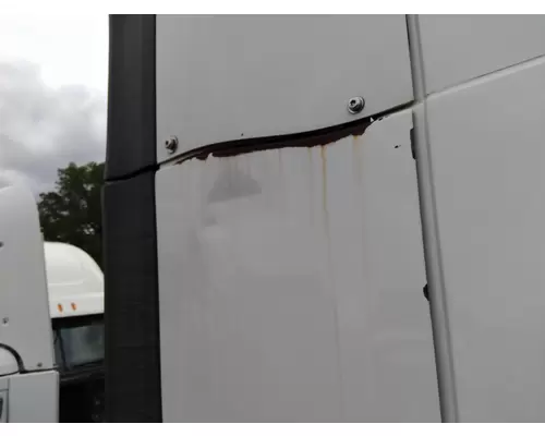 INTERNATIONAL PROSTAR 122 CAB EXTENSION