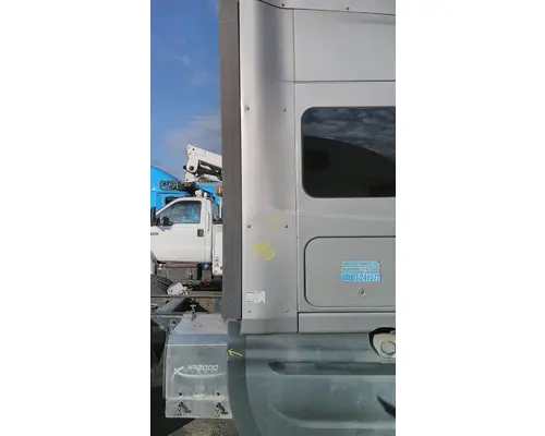 INTERNATIONAL PROSTAR 122 CAB EXTENSION