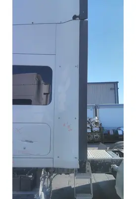 INTERNATIONAL PROSTAR 122 CAB EXTENSION