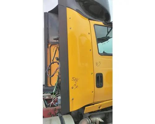 INTERNATIONAL PROSTAR 122 CAB EXTENSION