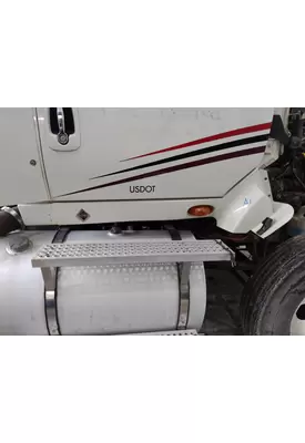 INTERNATIONAL PROSTAR 122 CAB SKIRT FILLER PANEL