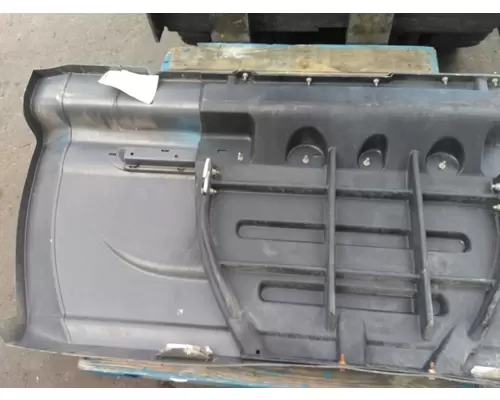 INTERNATIONAL PROSTAR 122 CAB SKIRTSIDE FAIRING