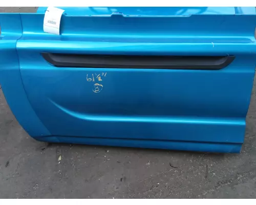 INTERNATIONAL PROSTAR 122 CAB SKIRTSIDE FAIRING