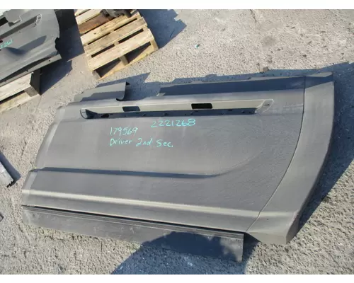 INTERNATIONAL PROSTAR 122 CAB SKIRTSIDE FAIRING