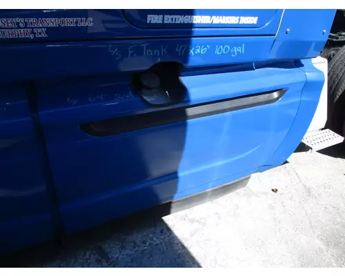 INTERNATIONAL PROSTAR 122 CAB SKIRTSIDE FAIRING