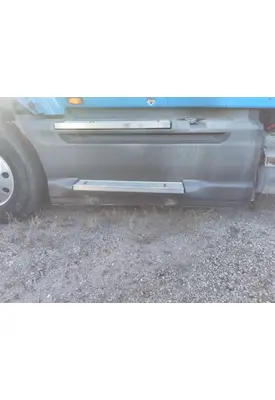 INTERNATIONAL PROSTAR 122 CAB SKIRT/SIDE FAIRING