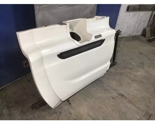 INTERNATIONAL PROSTAR 122 CAB SKIRTSIDE FAIRING