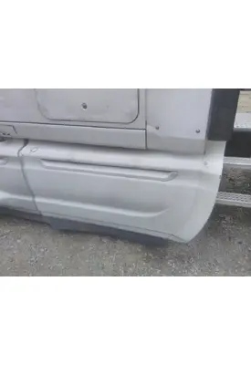 INTERNATIONAL PROSTAR 122 CAB SKIRT/SIDE FAIRING