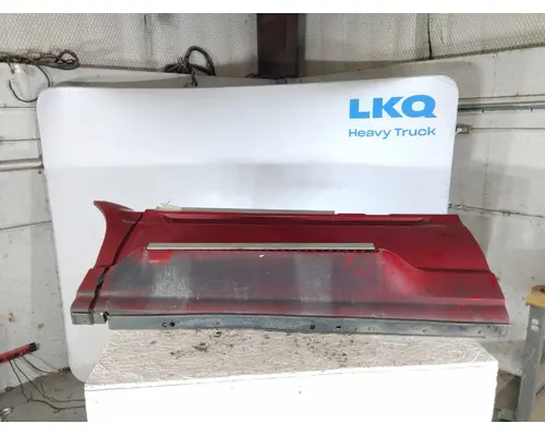 INTERNATIONAL PROSTAR 122 CAB SKIRTSIDE FAIRING