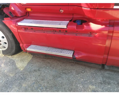 INTERNATIONAL PROSTAR 122 CAB SKIRTSIDE FAIRING