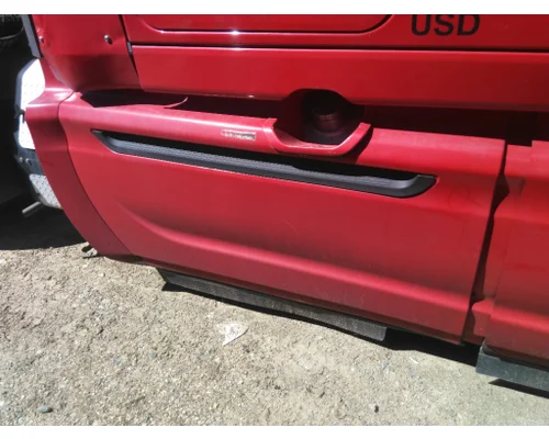 INTERNATIONAL PROSTAR 122 CAB SKIRTSIDE FAIRING