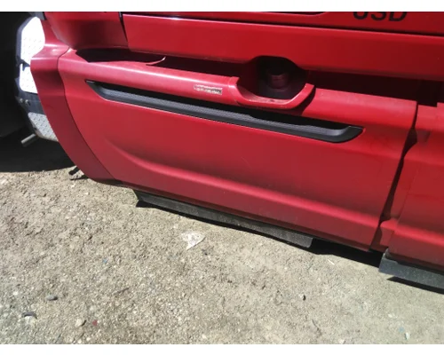 INTERNATIONAL PROSTAR 122 CAB SKIRTSIDE FAIRING