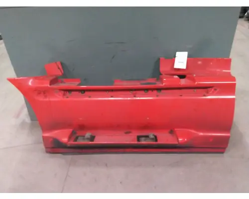 INTERNATIONAL PROSTAR 122 CAB SKIRTSIDE FAIRING