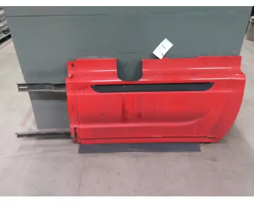 INTERNATIONAL PROSTAR 122 CAB SKIRTSIDE FAIRING