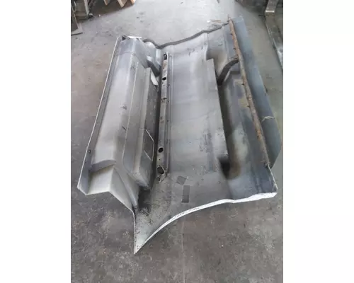 INTERNATIONAL PROSTAR 122 CAB SKIRTSIDE FAIRING