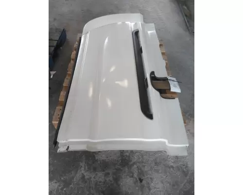 INTERNATIONAL PROSTAR 122 CAB SKIRTSIDE FAIRING