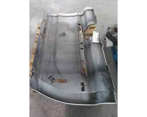 INTERNATIONAL PROSTAR 122 CAB SKIRTSIDE FAIRING