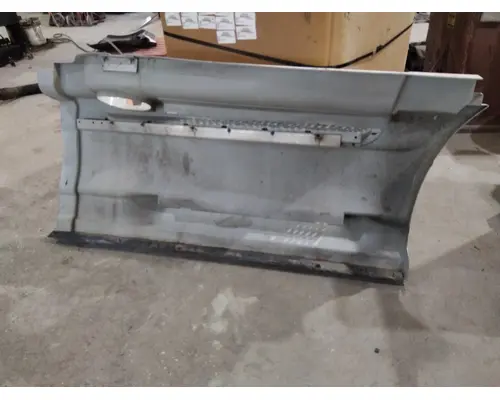 INTERNATIONAL PROSTAR 122 CAB SKIRTSIDE FAIRING