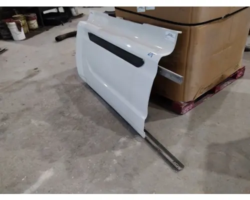 INTERNATIONAL PROSTAR 122 CAB SKIRTSIDE FAIRING