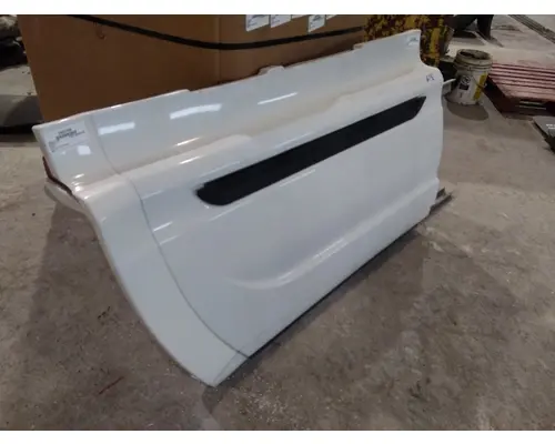 INTERNATIONAL PROSTAR 122 CAB SKIRTSIDE FAIRING