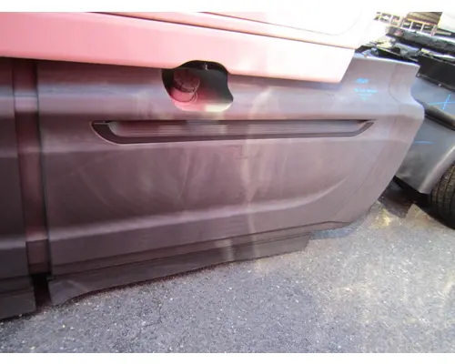 INTERNATIONAL PROSTAR 122 CAB SKIRTSIDE FAIRING