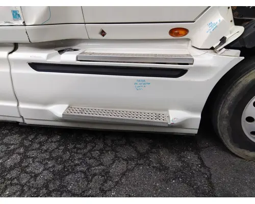 INTERNATIONAL PROSTAR 122 CAB SKIRTSIDE FAIRING