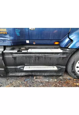 INTERNATIONAL PROSTAR 122 CAB SKIRT/SIDE FAIRING