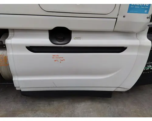 INTERNATIONAL PROSTAR 122 CAB SKIRTSIDE FAIRING