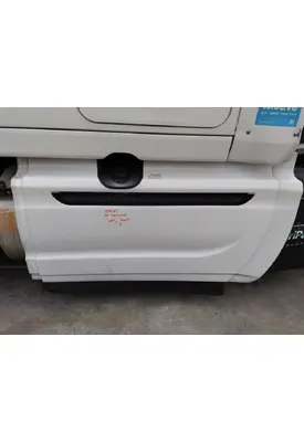 INTERNATIONAL PROSTAR 122 CAB SKIRT/SIDE FAIRING