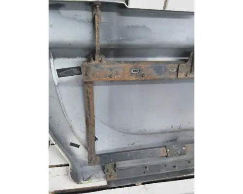 INTERNATIONAL PROSTAR 122 CAB SKIRTSIDE FAIRING