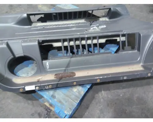 INTERNATIONAL PROSTAR 122 CAB SKIRTSIDE FAIRING