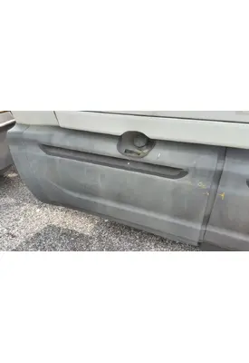 INTERNATIONAL PROSTAR 122 CAB SKIRT/SIDE FAIRING