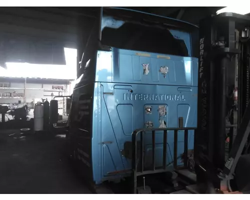 INTERNATIONAL PROSTAR 122 CAB