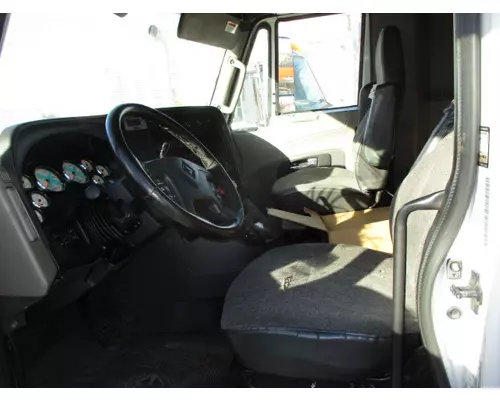 INTERNATIONAL PROSTAR 122 CAB